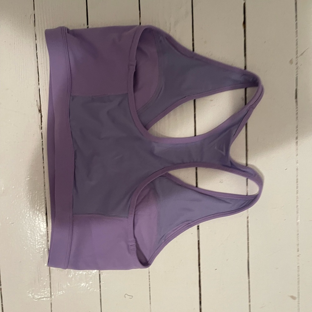 GymShark Sports Bra. Bought and forgot to return - Picture 2 of 2